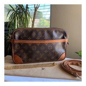 ✨Authentic LV Compiegne Crossbody Conversion Bag